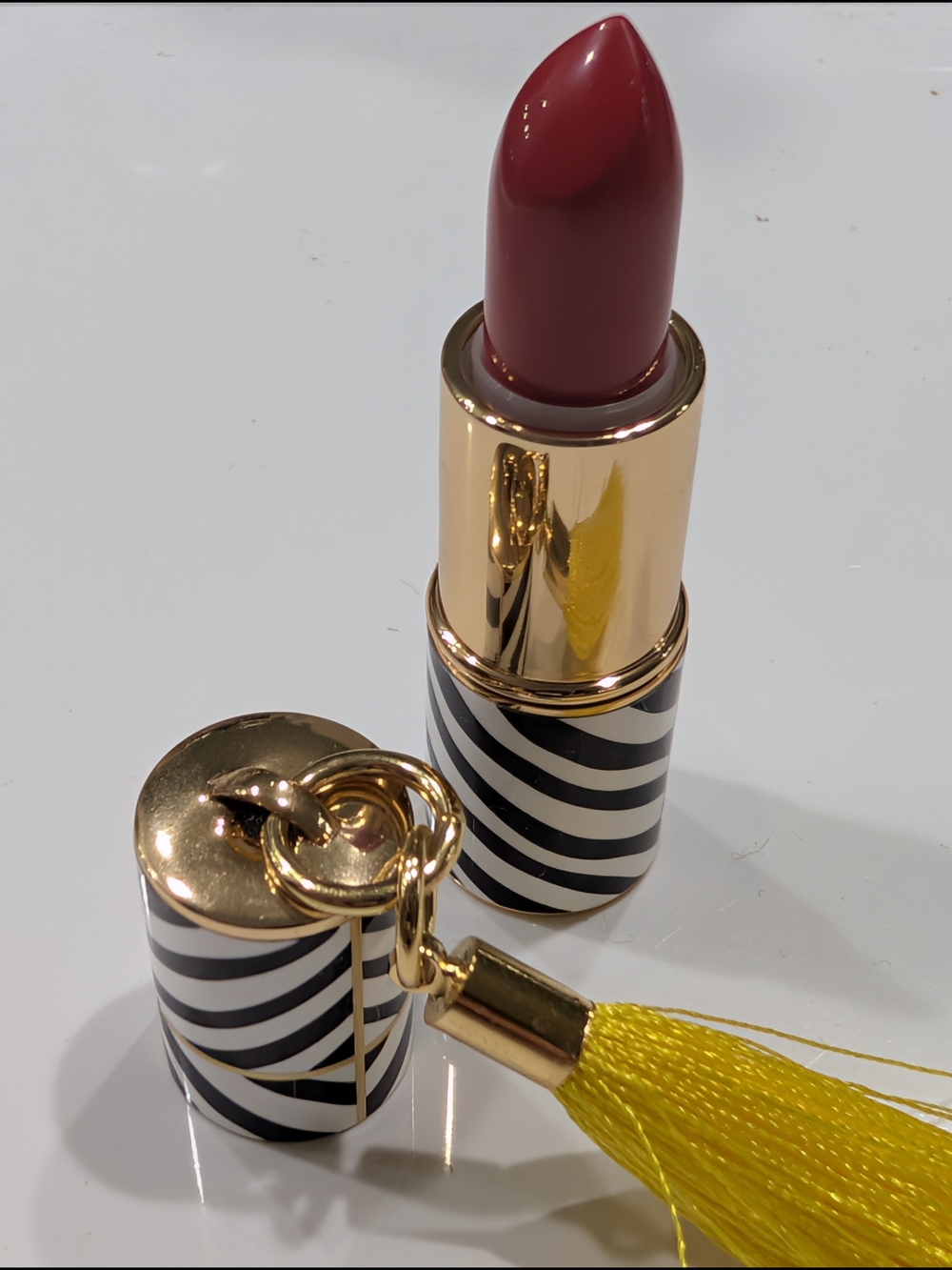 Carolina Herrera Fabulous Kiss Red Mini Lipstick - 310 Red Carolina (Satin)